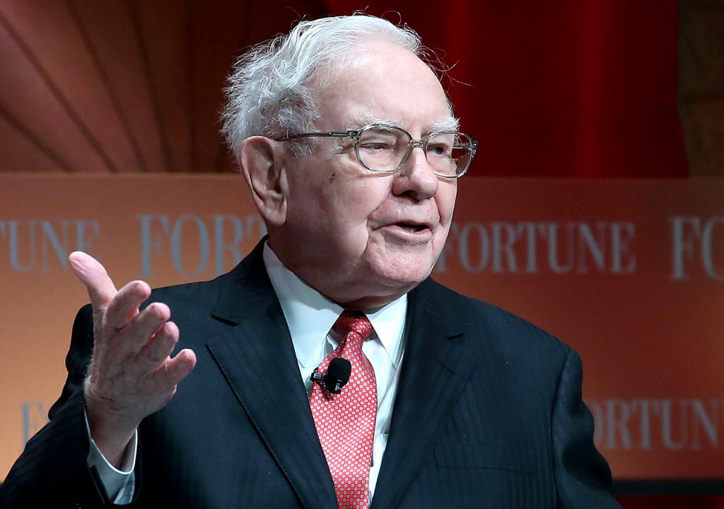 WASHINGTON, DC - OCTOBER 13:  Warren Buffett, chairman and CEO of Berkshire Hathaway, speaks during the Fortune summit on "The Most Powerful Women" at the Mandarin Hotel October 13, 2015 in Washington, DC. Each year Fortune compiles a list of the countries most power women that spans industries as diverse as finance, retail, and entertainment.  (Photo by Mark Wilson/Getty Images)