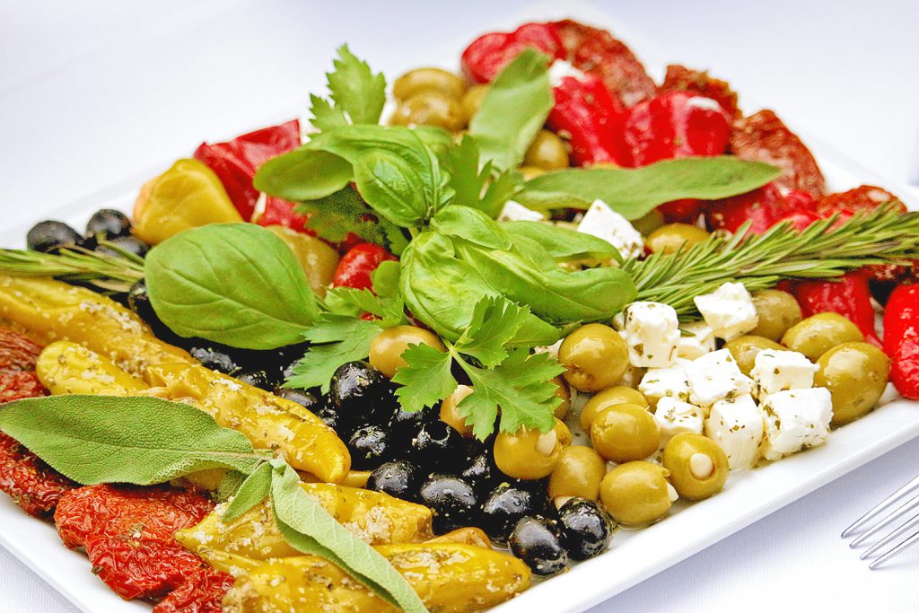 חוקרים נאלצו לשכתב מחקר מוביל על דיאטה ים תיכונית בשל כשלים חמורים בעריכת המחקר