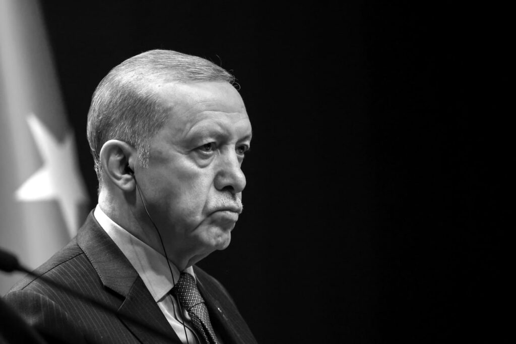 נשיא טורקיה, רג'פ טאיפ ארדואן, במסיבת עיתונאים באנקרה, טורקיה, 24 בינואר 2024 | צילום: ADEM ALTAN/AFP via Getty Images