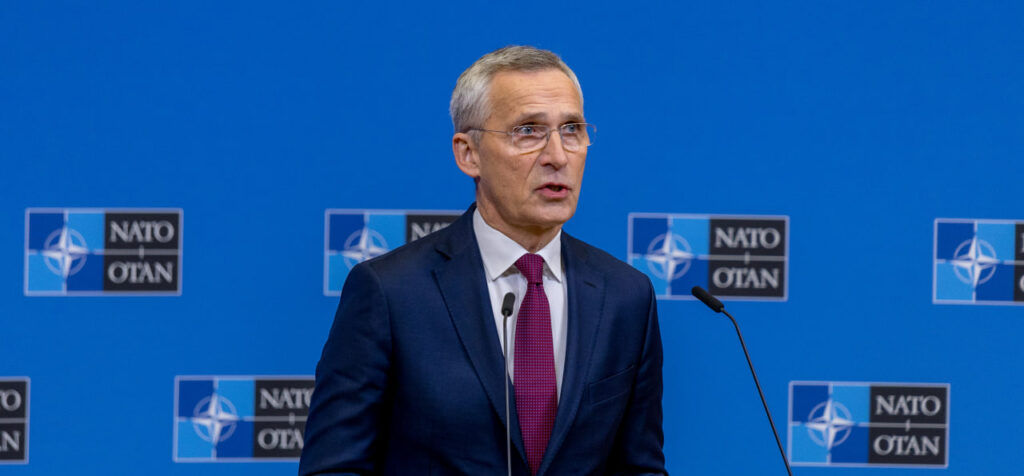 מזכ"ל נאט"ו ינס סטולטנברג במסיבת עיתונאים במטה נאט"ו בבריסל, בלגיה, 29 בנובמבר 2023 | צילום: Omar Havana/Getty Images