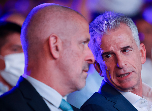 ראש המוסד דוד ברנע וראש השב"כ רונן בר, 27 בספטמבר 2023 | צילום: Jonathan Shaul/Flash90