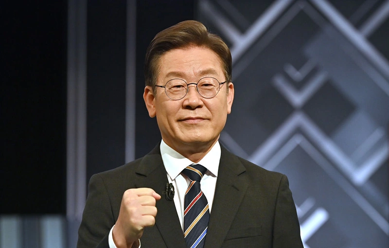 נשיא דרום קוריאה, לי ג'ה-מיונג, 2 במרץ 2022