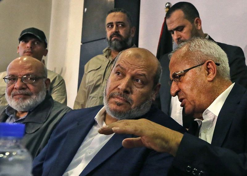 בכיר חמאס, חליל אלחיה, לצד ראשי פלגים פלסטיניים במסיבת עיתונאים, 19 באוקטובר 2022