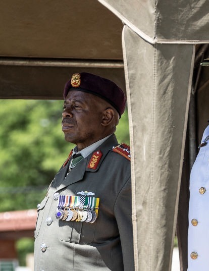 רמטכ"ל דרום אפריקה, רודזאני מפווינה, 29 בנובמבר 2024