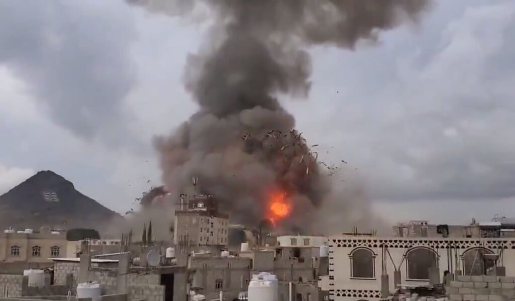 תיעוד מתקיפות צה״ל בצנעא