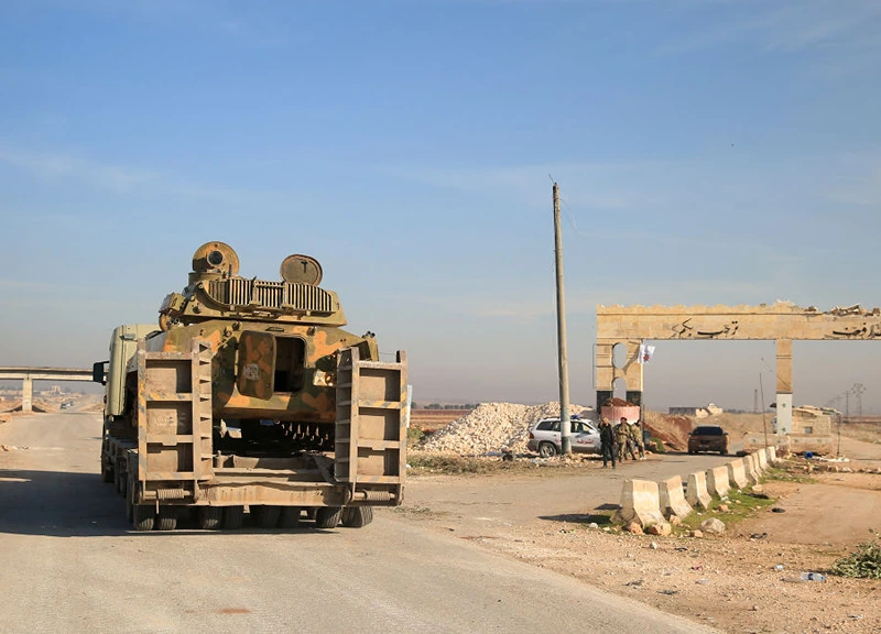 טנק של הכוחות הדמוקרטיים הסורים (SDF) בצפון סוריה, 2 בדצמבר 2024