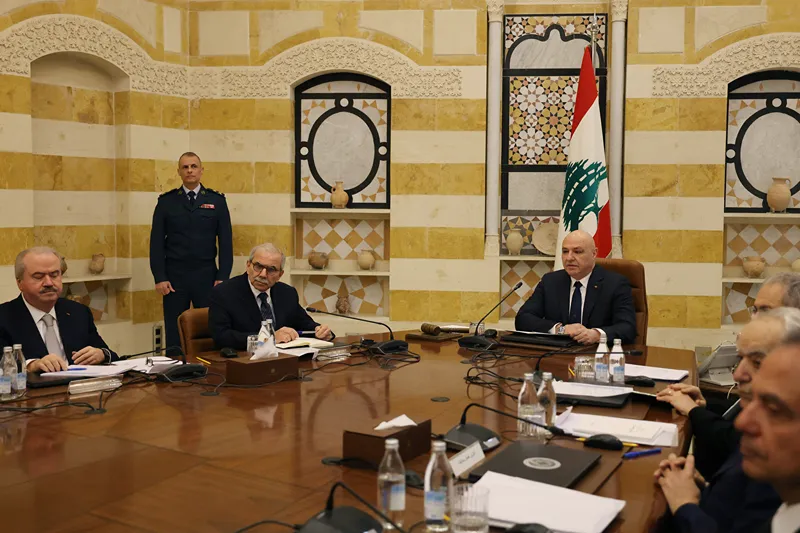נשיא לבנון, ג'וזף עון, וראש ממשלת לבנון, נואף סלאם, בישיבת ממשלה, 11 בפברואר 2025