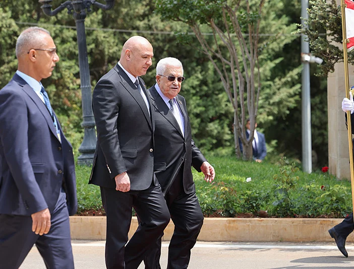 נשיא לבנון, ג'וזף עון, ויו"ר הרשות הפלסטינית, מחמוד עבאס, בעת ביקורו של עבאס בביירות, 21 במאי 2025