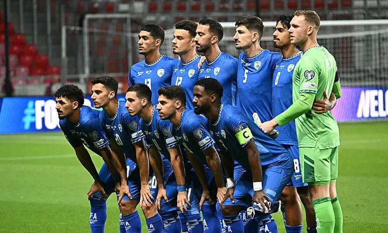נבחרת ישראל במשחקה מול נבחרת איטליה במוקדמות המונדיאל 2026, 8 בספטמבר 2025 | צילום: ATTILA KISBENEDEK/AFP via Getty Images