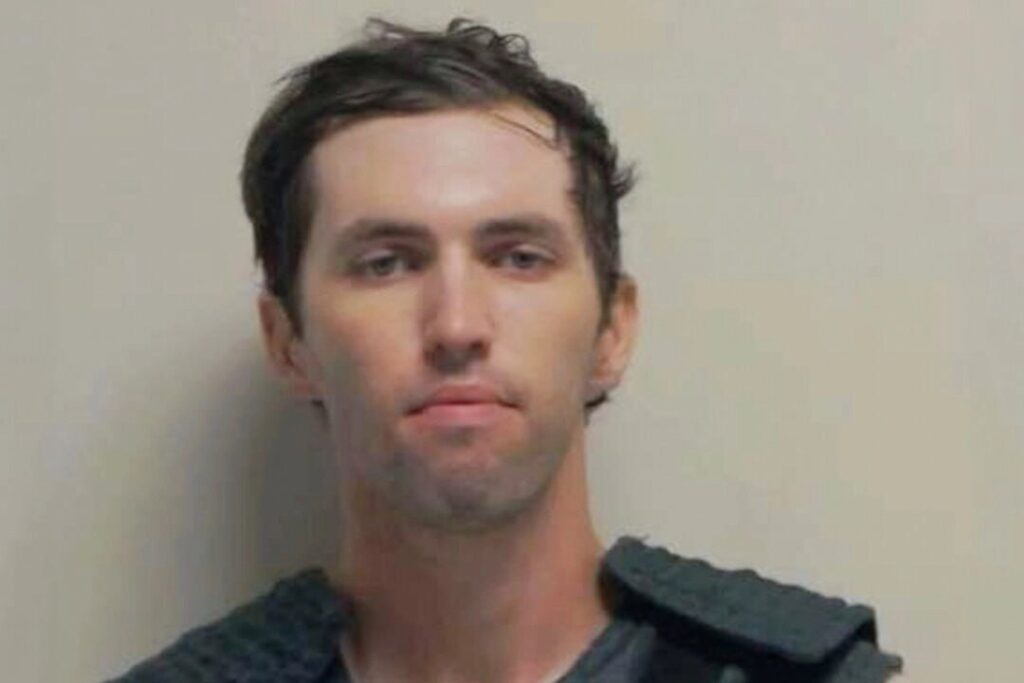 טיילר רובינסון, החשוד ברצח צ׳רלי קירק