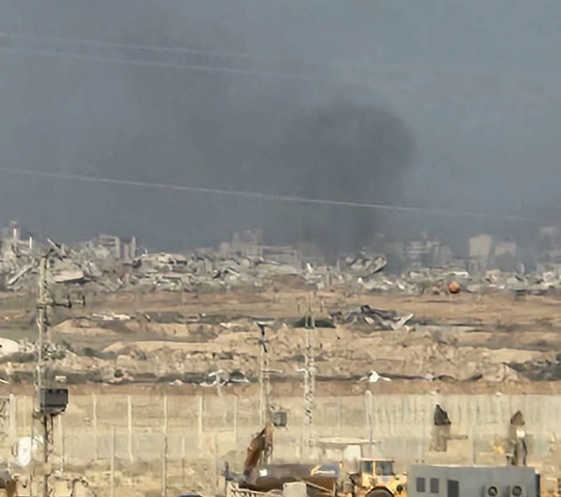 תמונה שהתפרסמה בערוצי טלגרם עזתיים בטענה כי מדובר בתיעוד של תקיפות צה"ל ברפיח