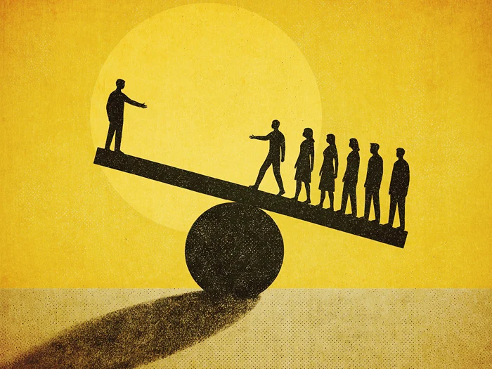 המסה הקריטית: מתי מיעוט קטן מצליח להפוך את הקערה על פיה