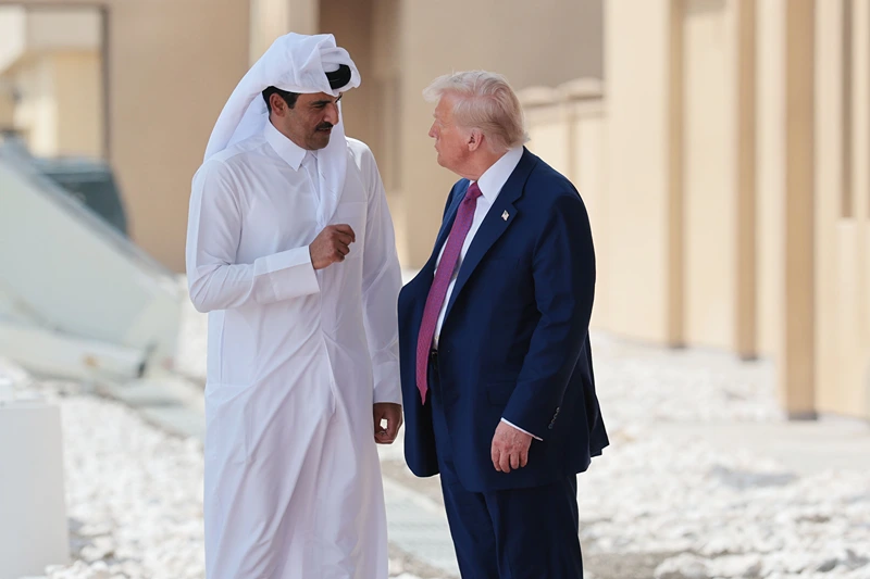 נשיא ארה"ב, דונלד טראמפ, ואמיר קטאר, תמים בן חמד אל ת'אאני, 15 במאי 2025, דוחא, קטאר