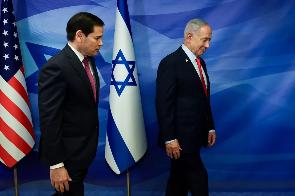 ראש הממשלה, בנימין נתניהו, ומזכיר המדינה האמריקני, מרקו רוביו, בפגישתם אתמול, 23 באוקטובר 2025