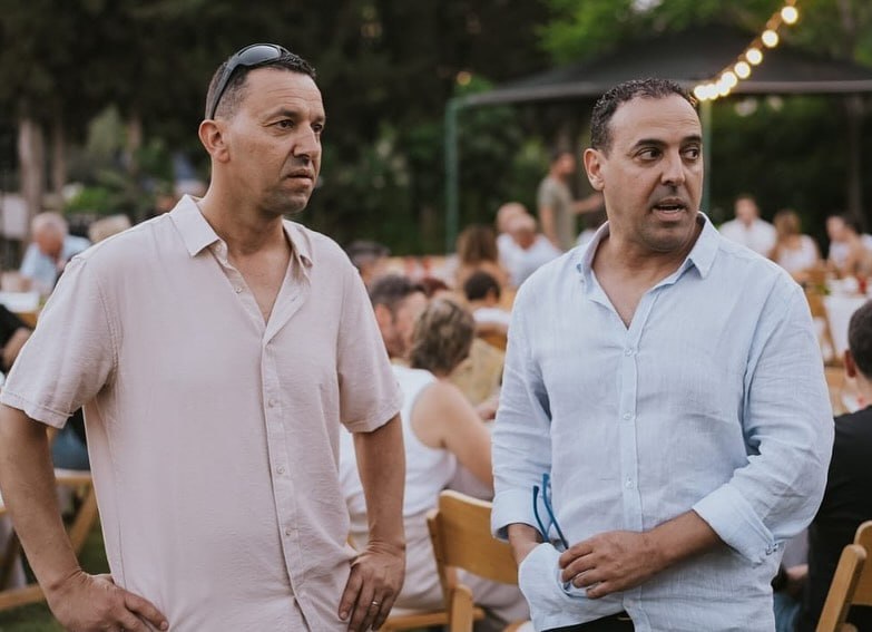 תמונה שפרסם אלי שרעבי יחד עם אחיו יוסי שנרצח על ידי חמאס