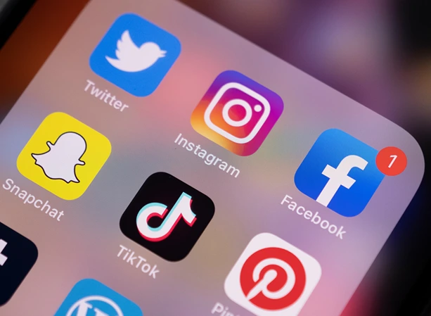 אילוסטרציה, רשתות חברתיות