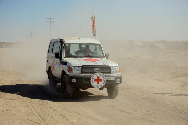 רכב של הצלב האדום ברצועת עזה, 16 באוקטובר 2025