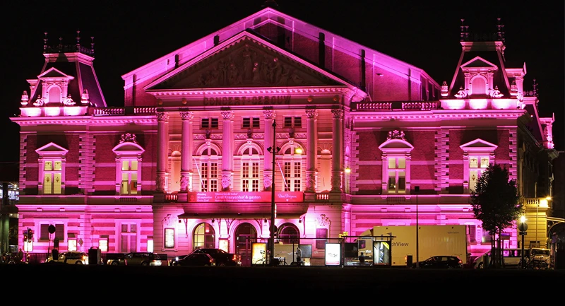 בניין הקונצרטים "קונצרטחבאו" באמסטרדם