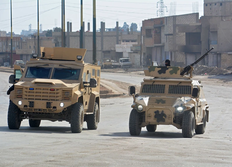 רכבי הכוחות הדמוקרטיים הסורים (SDF) בצפון סוריה, 23 בינואר 2022