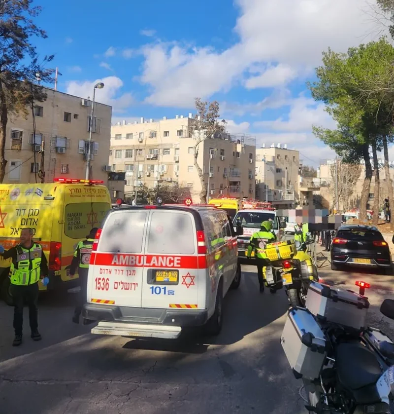 כוחות מד״א בזירת האירוע