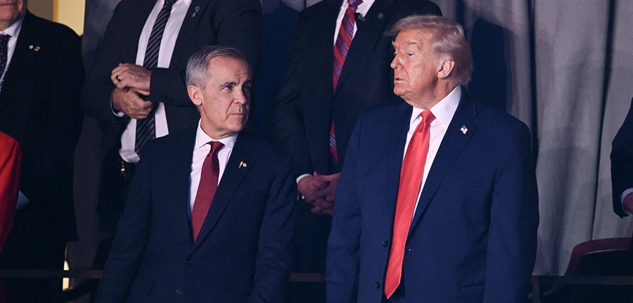 נשיא ארה״ב דונלד טראמפ וראש ממשלת קנדה מארק קרני, 5 בדצמבר 2025