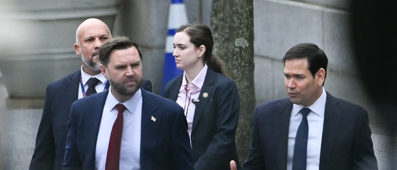 סגן נשיא ארה"ב, ג'יי. די. ואנס, מזכיר המדינה האמריקני, מרקו רוביו, לאחר פגישתם עם שרי החוץ של גרינלנד ודנמרק, 14 בינואר 2026