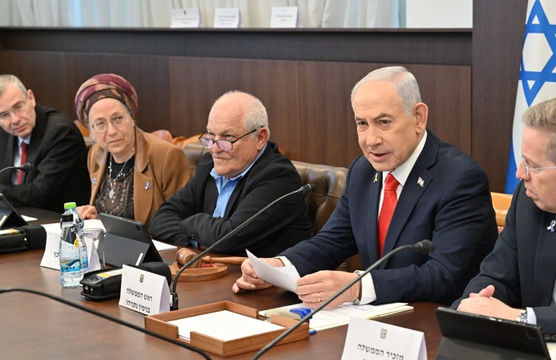 ראש הממשלה, בנימין נתניהו, שר הבינוי והשיכון, חיים כץ, ושרת ההתיישבות, אורית סטרוק