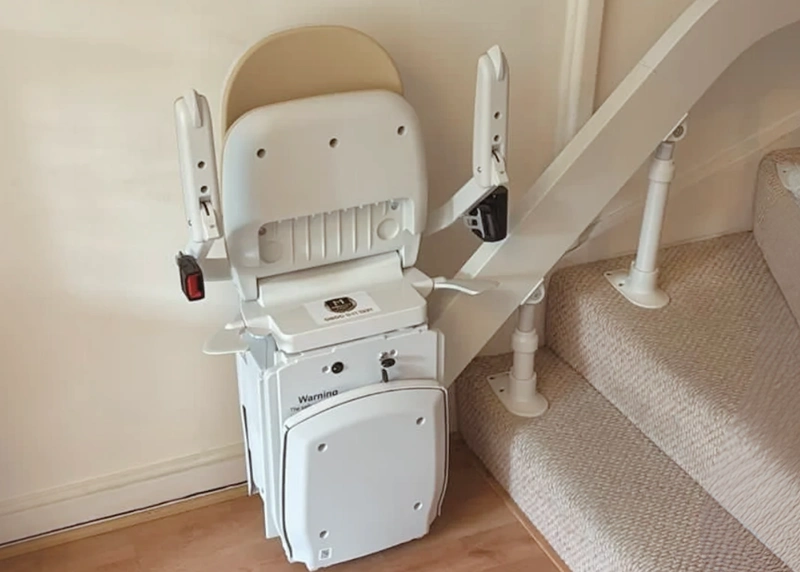 המעלון קומפקטי ואינו מפריע לשאר בני הבית