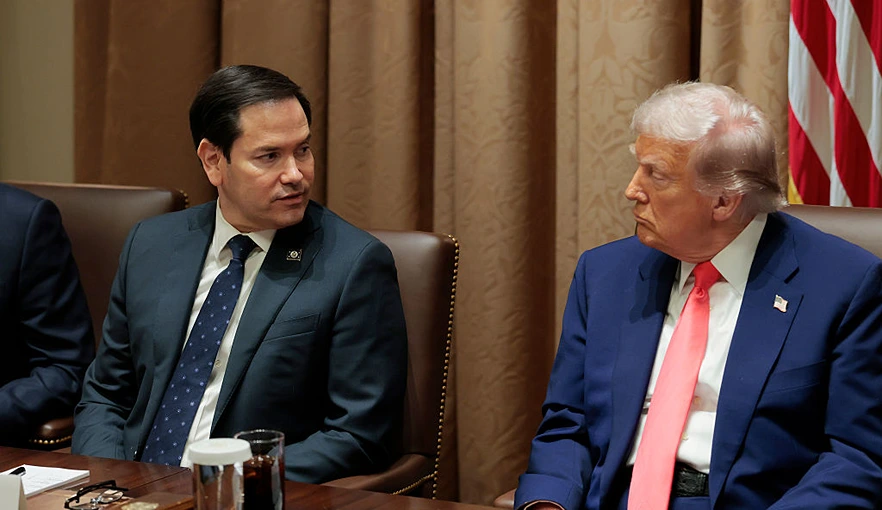 נשיא ארה״ב, דונלד טראמפ, ומזכיר המדינה האמריקני, מרקו רוביו, 10 באפריל 2025