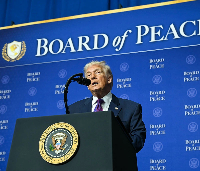 נשיא ארה״ב, דונלד טראמפ, במהלך נאומו בכינוס מועצת השלום היום