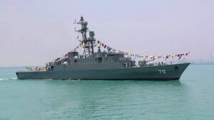 ספינת המלחמה IRIS Dena האיראנית