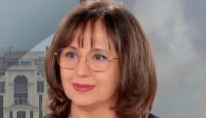 הסוציולוגית והפוליטולוגית האיראנית-צרפתייה, מהנאז שיראלי