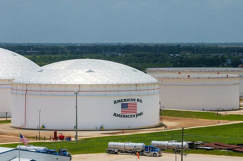 מכלי אחסון נפט בטקסס, 19 ביוני 2025