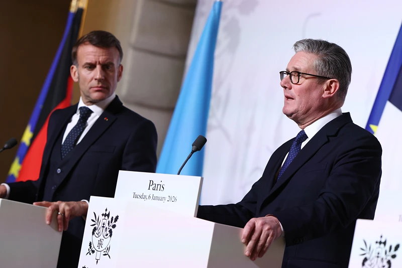 נשיא צרפת, עמנואל מקרון, וראש ממשלת בריטניה, קיר סטארמר, 6 בינואר 2026