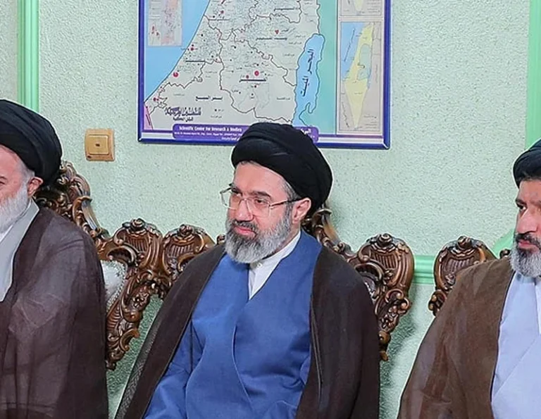 המנהיג העליון של איראן, מוג'תבא ח'מינאי