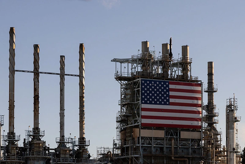 בית זיקוק נפט בקליפורניה, ארה"ב, 11 באפריל 2026 | צילום: ETIENNE LAURENT / AFP via Getty Images