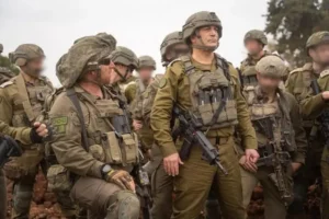 הרמטכ"ל, רא"ל אייל זמיר, בסיור בדרום לבנון, 15 באפריל 2026