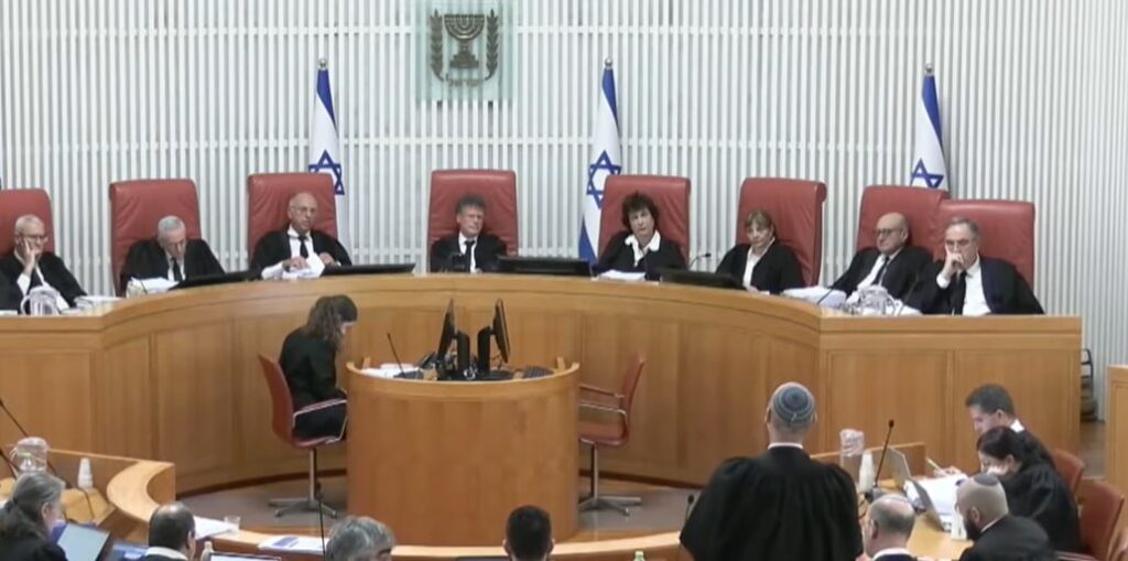 שופטי בג"ץ במהלך הדיון היום