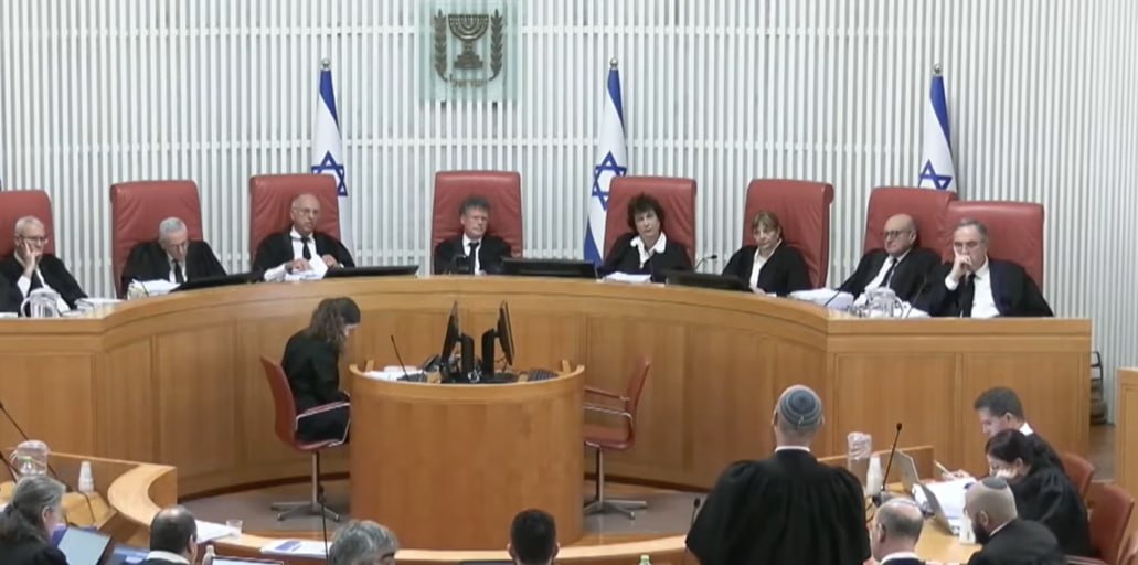 בהרכב מורחב של תשעה שופטים: בג