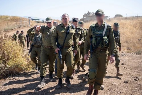 הרמטכ"ל, רא"ל אייל זמיר, במהלך ביקורו בתרגיל היום