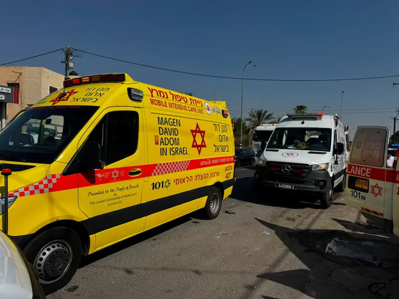 כוחות הצלה בזירת הפיגוע בבקעת הירדן