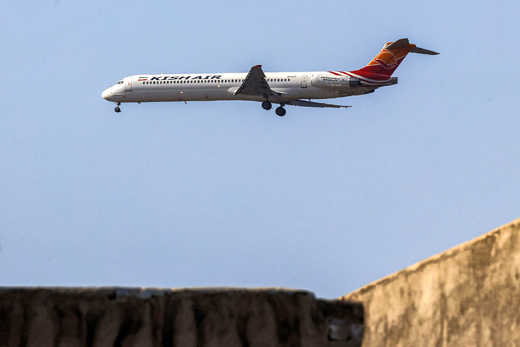מטוס של חברת התעופה Kish Air נוחת בטהראן, 20 ביוני 2026