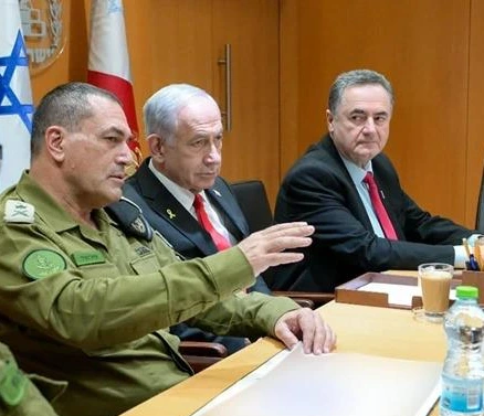 ראש הממשלה, בנימין נתניהו, שר הביטחון, ישראל כ"ץ, והרמטכ"ל, רא"ל אייל זמיר