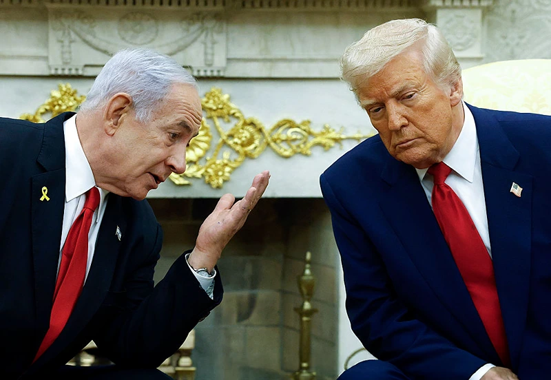 נשיא ארה"ב, דונלד טראמפ, וראש הממשלה, בנימין נתניהו, במהלך ביקורו של נתניהו בוושינגטון, 7 באפריל 2025