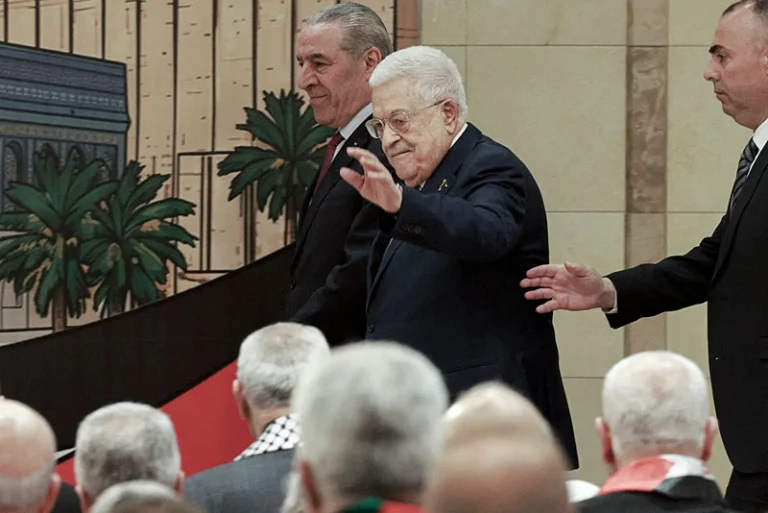 יו"ר הרש"פ, מחמוד עבאס, בוועידת פת"ח ברמאללה, 14 במאי 2026