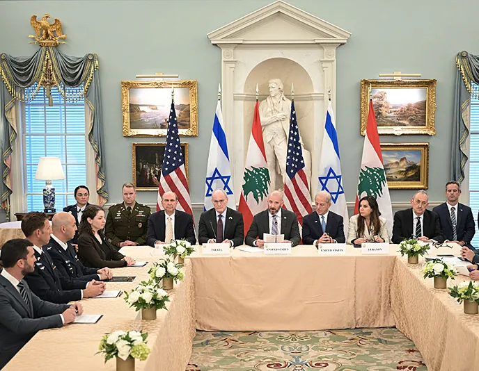 נציגי ישראל ולבנון במהלך פגישה בוושינגטון בתיווך ארה"ב, 3 ביוני 2026
